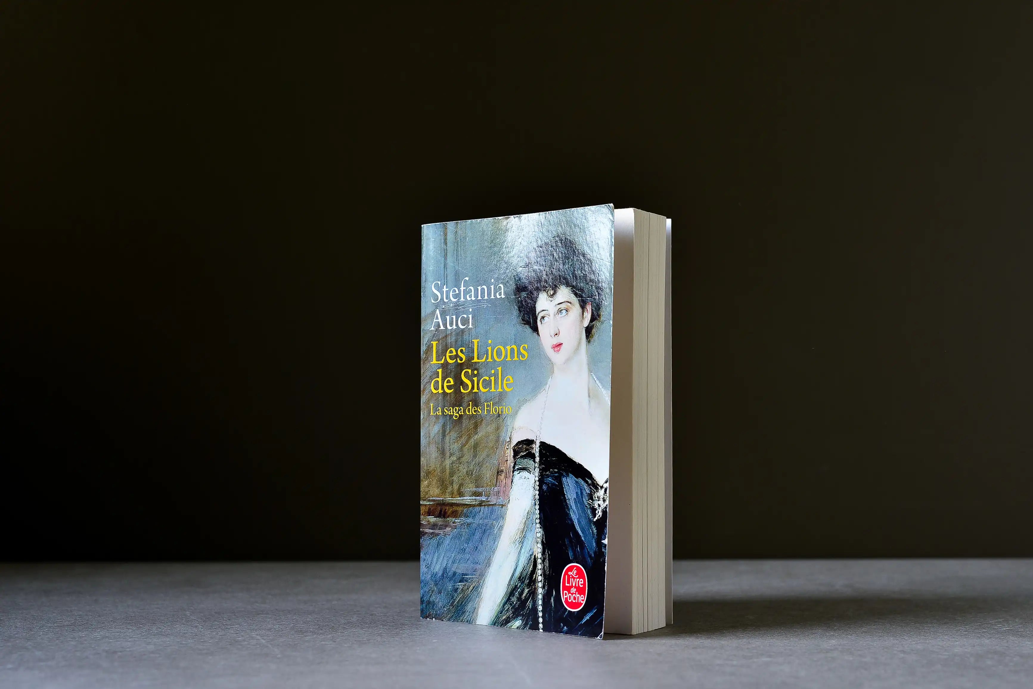 Auci, Stefania - Les Lions de Sicile - Livre de poche - 9782253936916 - Bon -  livre usagé