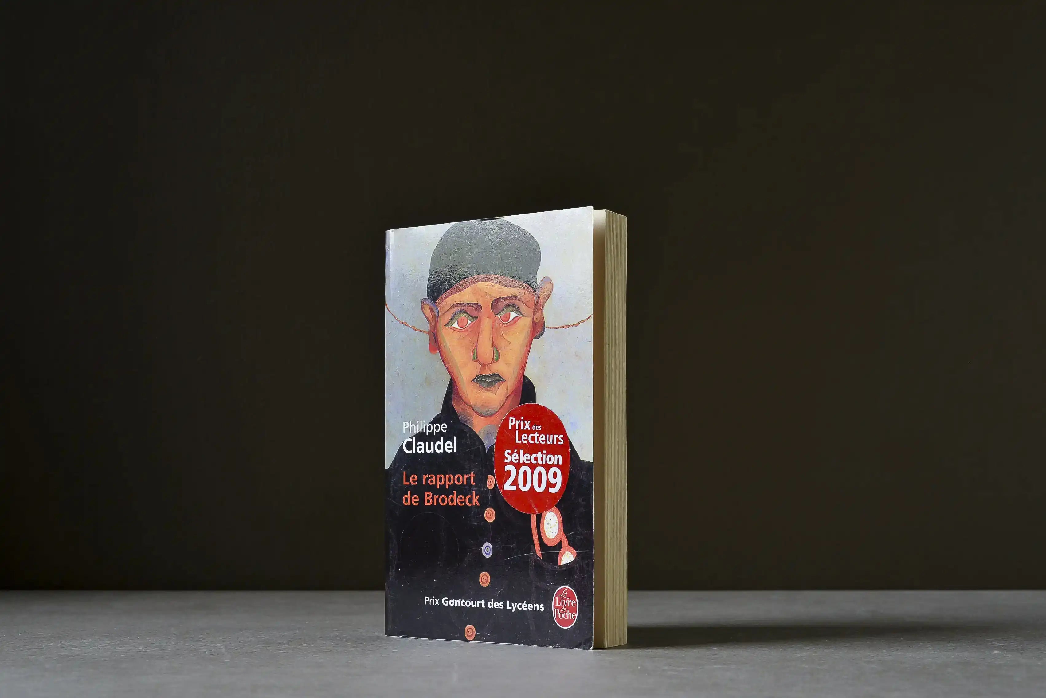 Claudel, Philippe - Le rapport de Brodeck - Livre de poche - 9782234057739 - Très bon - livre usagé