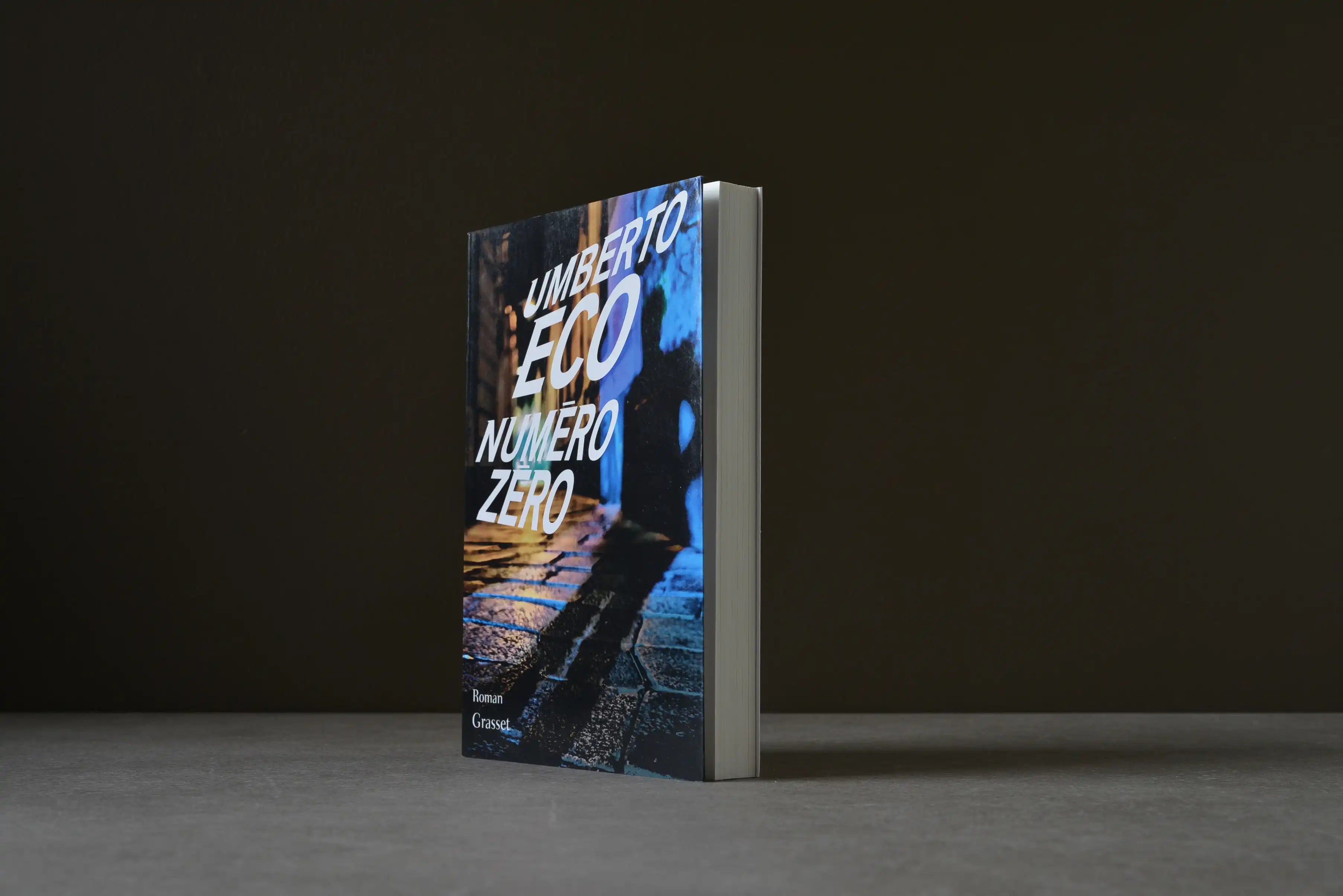 Eco, Umberto - Numéro zéro - Grasset - 9782246857709 - Très bon -  livre usagé