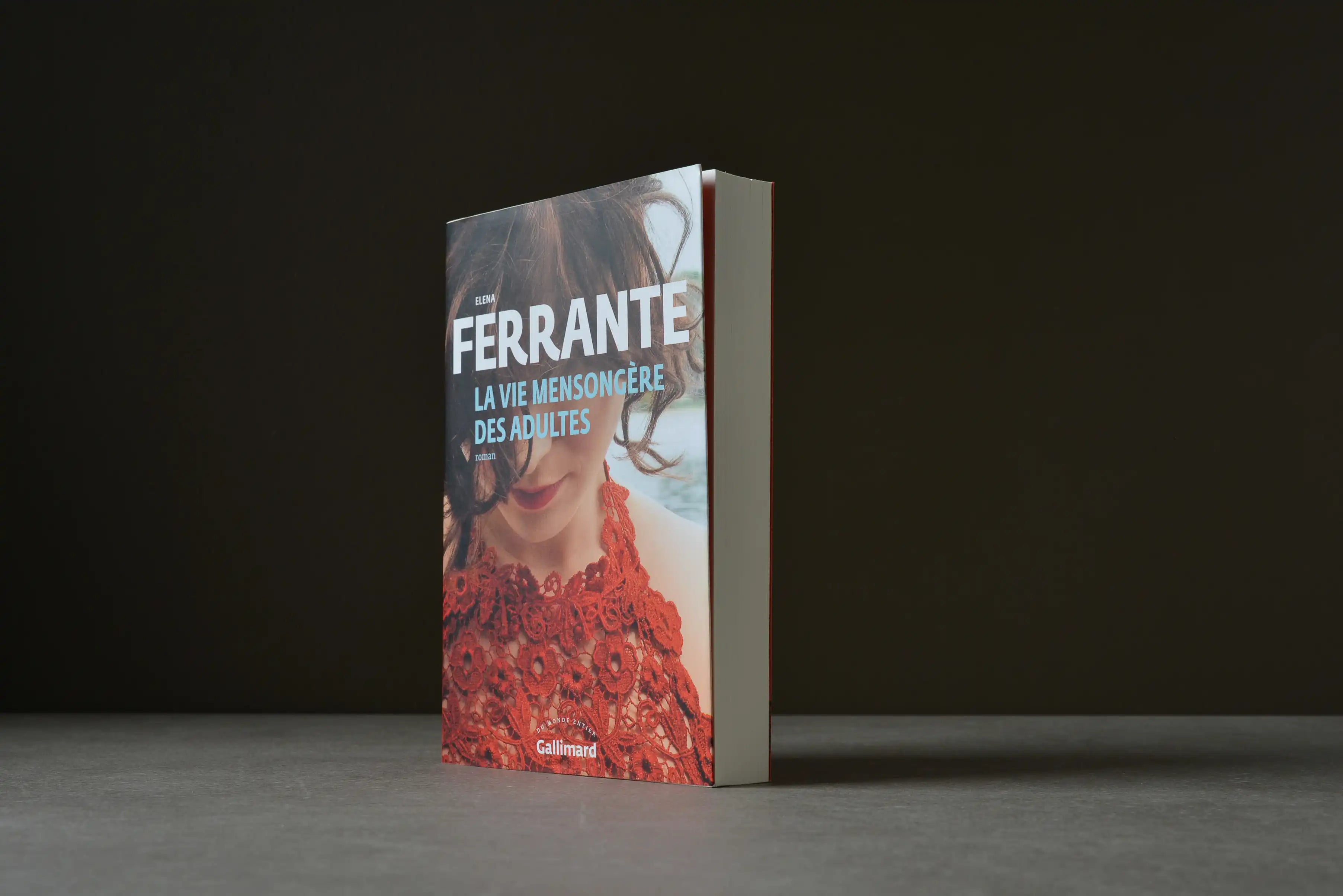 Ferrante, Elena - La Vie mensongère des adultes - Gallimard - 9782072899218 - Bon -  livre usagé