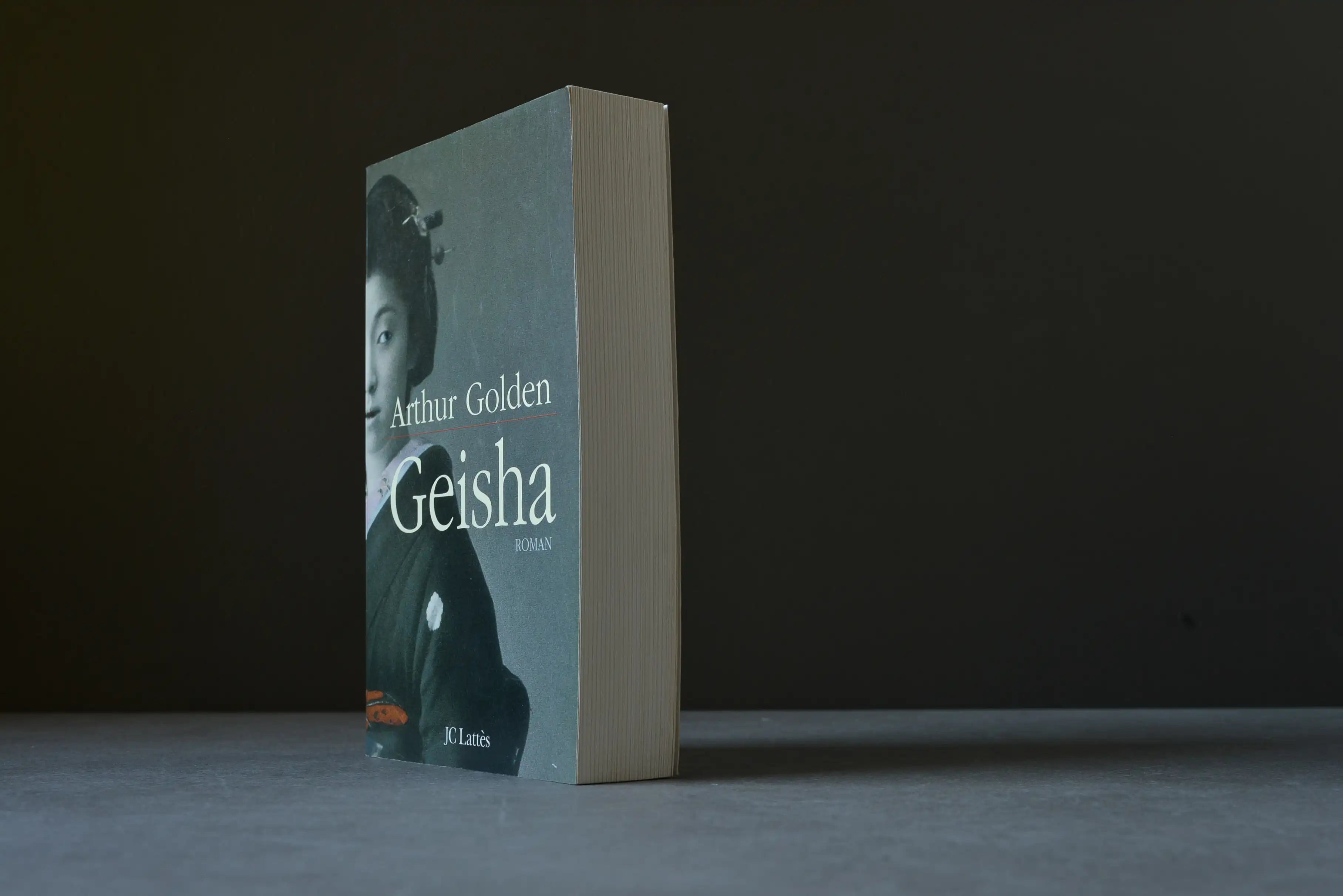 Golden, Arthur - Geisha - JCLattès - 9782709619387 - Bon+ -  livre usagé