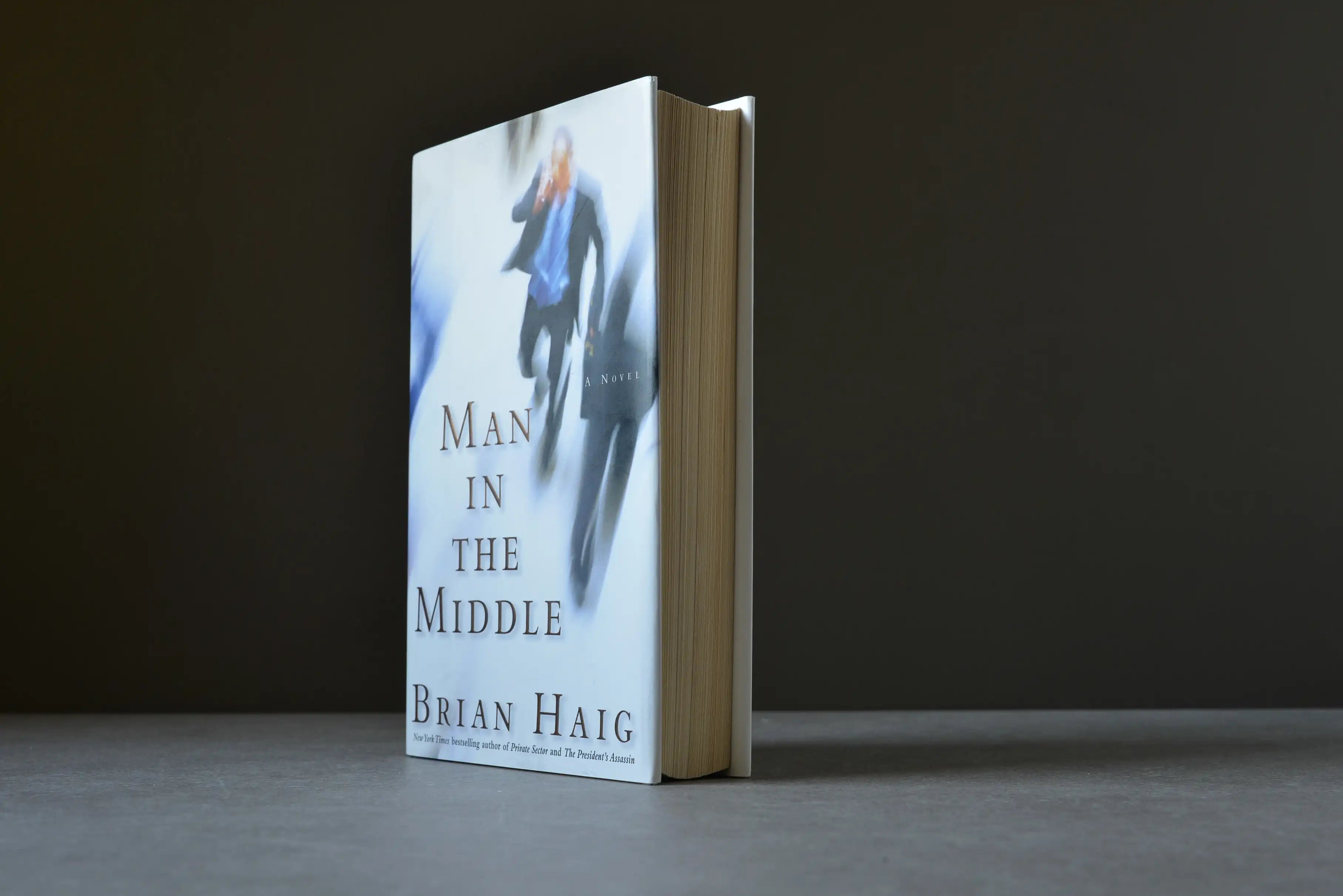Haig, Brian - Man in the Middle - Warner Books - 9780446530569 - Très bon -  livre usagé