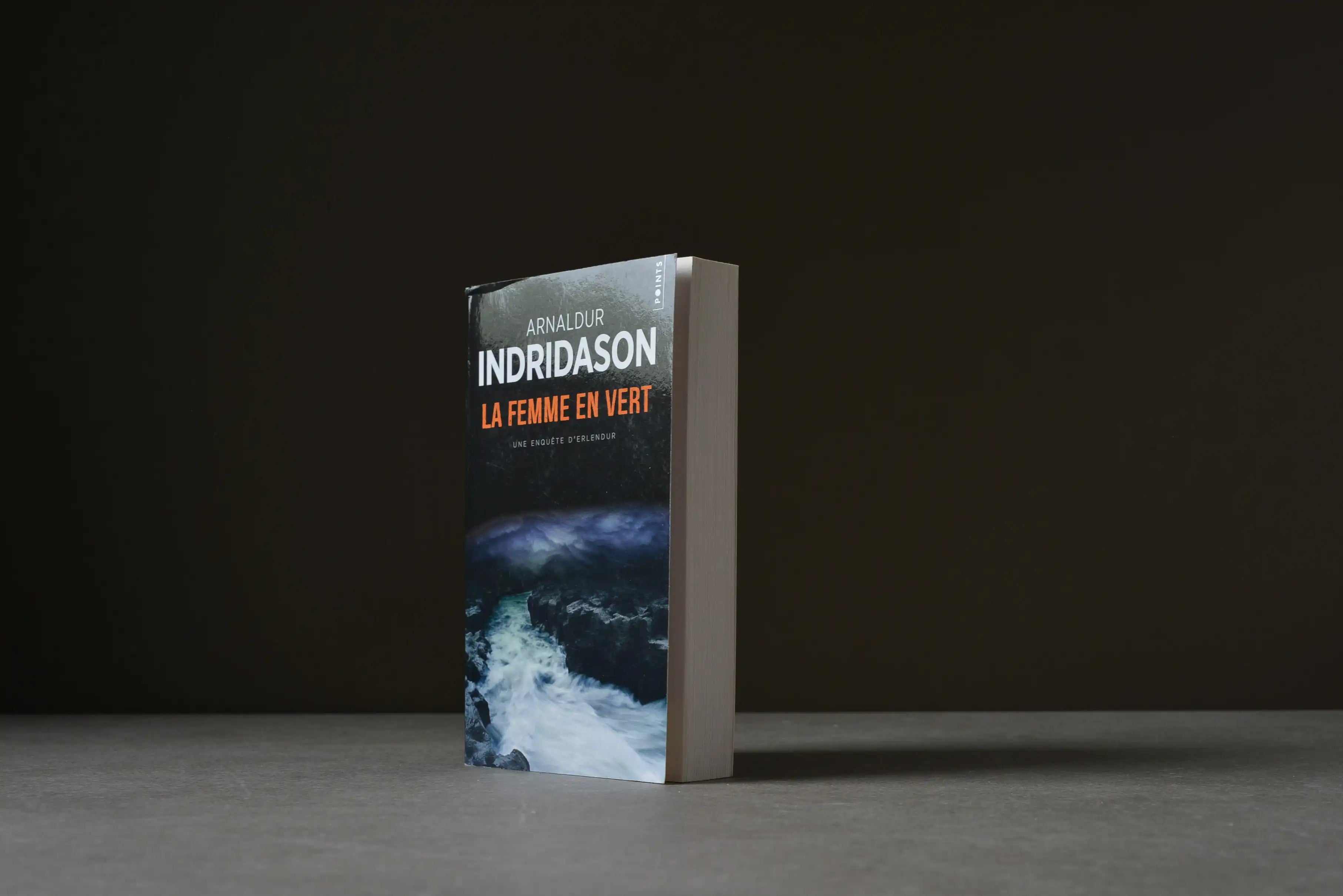 Indridason, Arnaldur - La femme en vert - Points - 9782757803172 - Très bon -  livre usagé