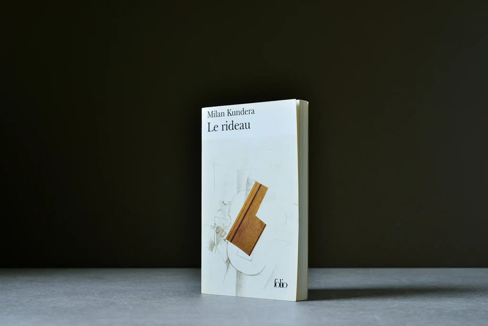 Kundera, Milan - Le rideau : essai en sept parties - Folio - 9782070341375 - Bon+ - livre usagé