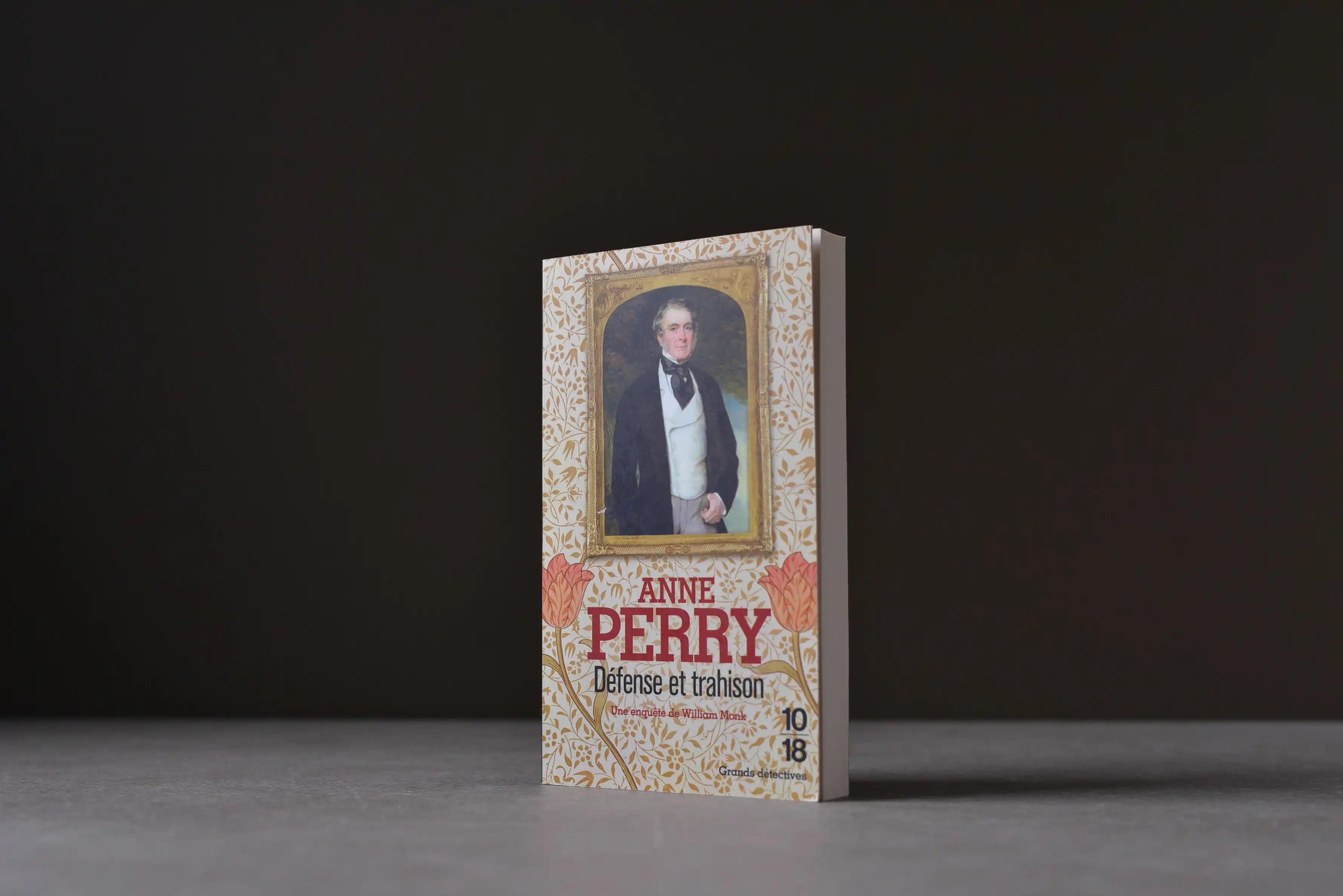 Perry, Anne - Défense et trahison - 10-18 - 9782264033079 - Bon -  livre usagé