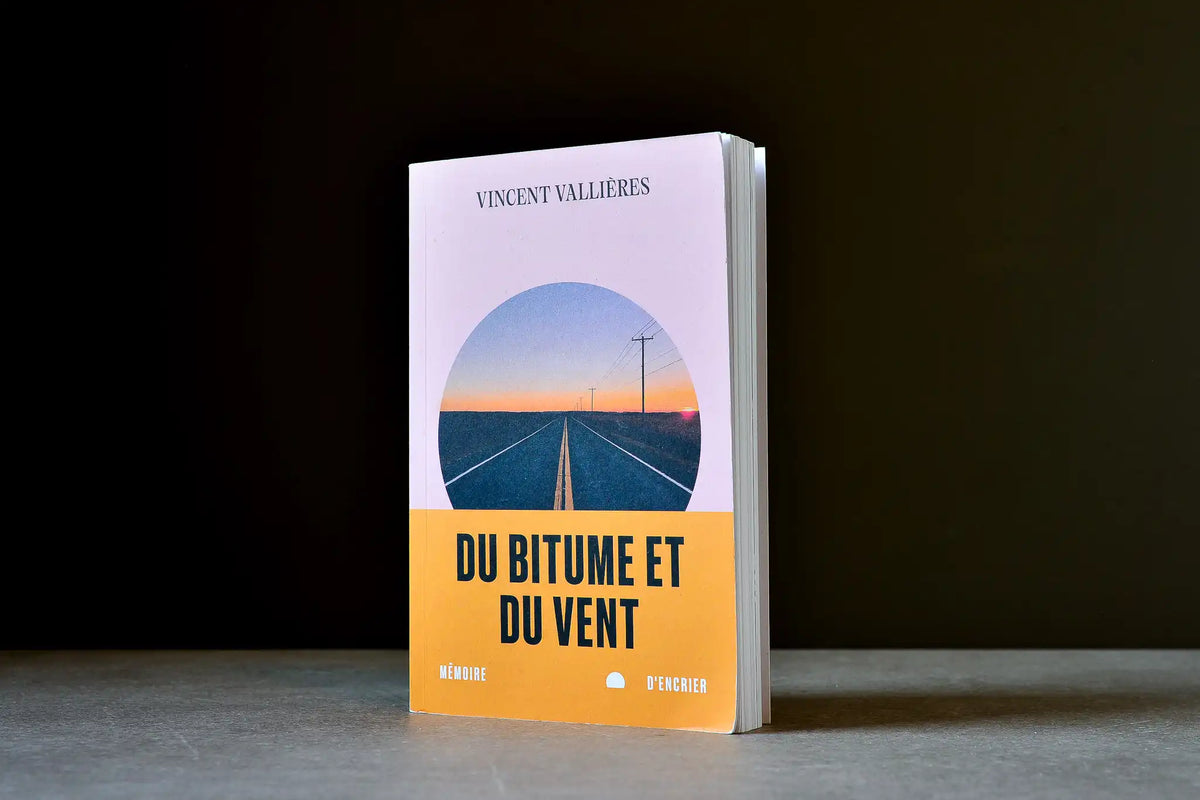 Vallières, Vincent - Du bitume et du vent - Mémoire d'encrier - 9782897129514 - Bon - livre usagé