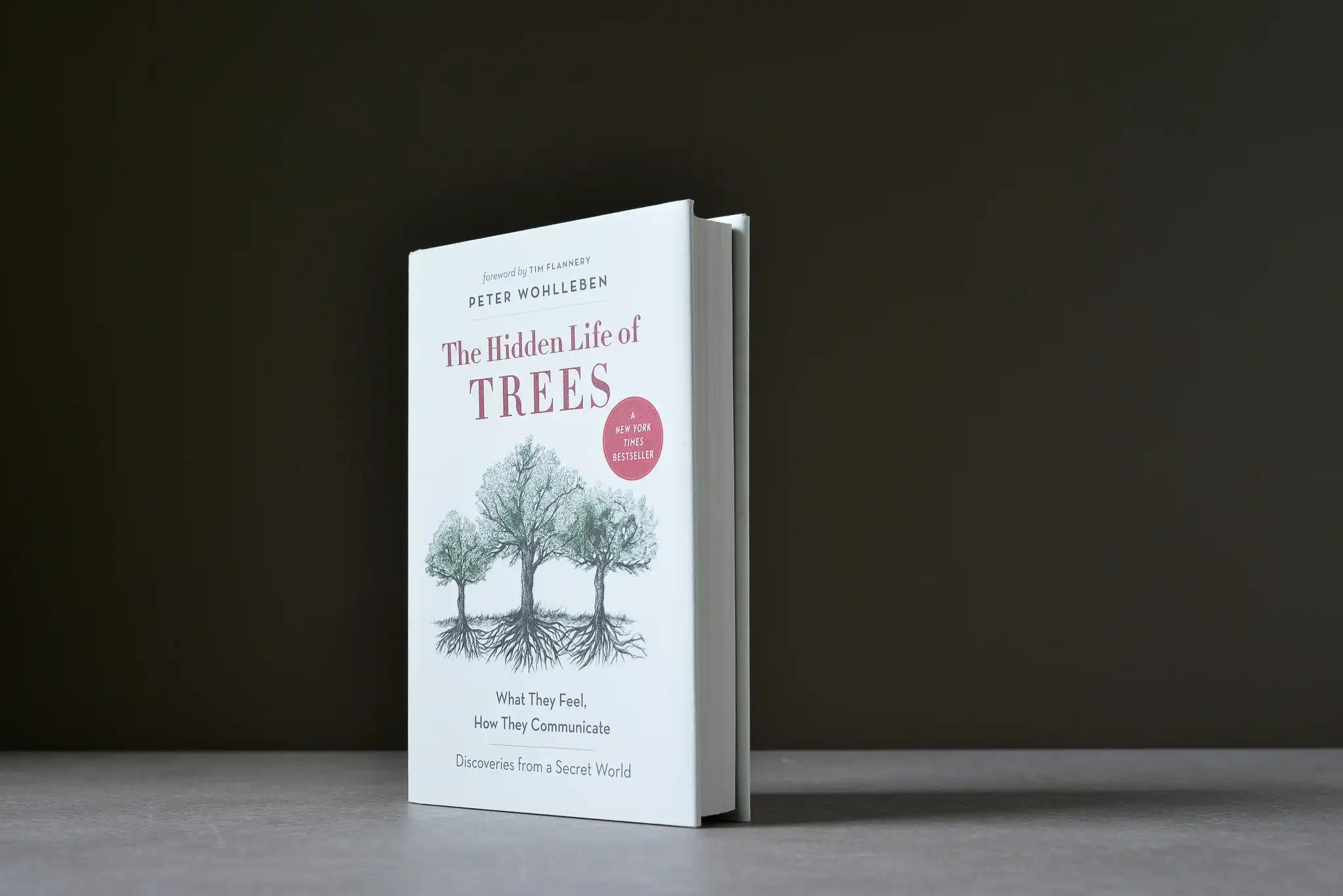 Wohlleben, Peter - The Hidden Life of Trees: What They Feel, How They Communicate—Discoveries from A Secret World - Greystome books - 9781771642484 - Très bon -  livre usagé
